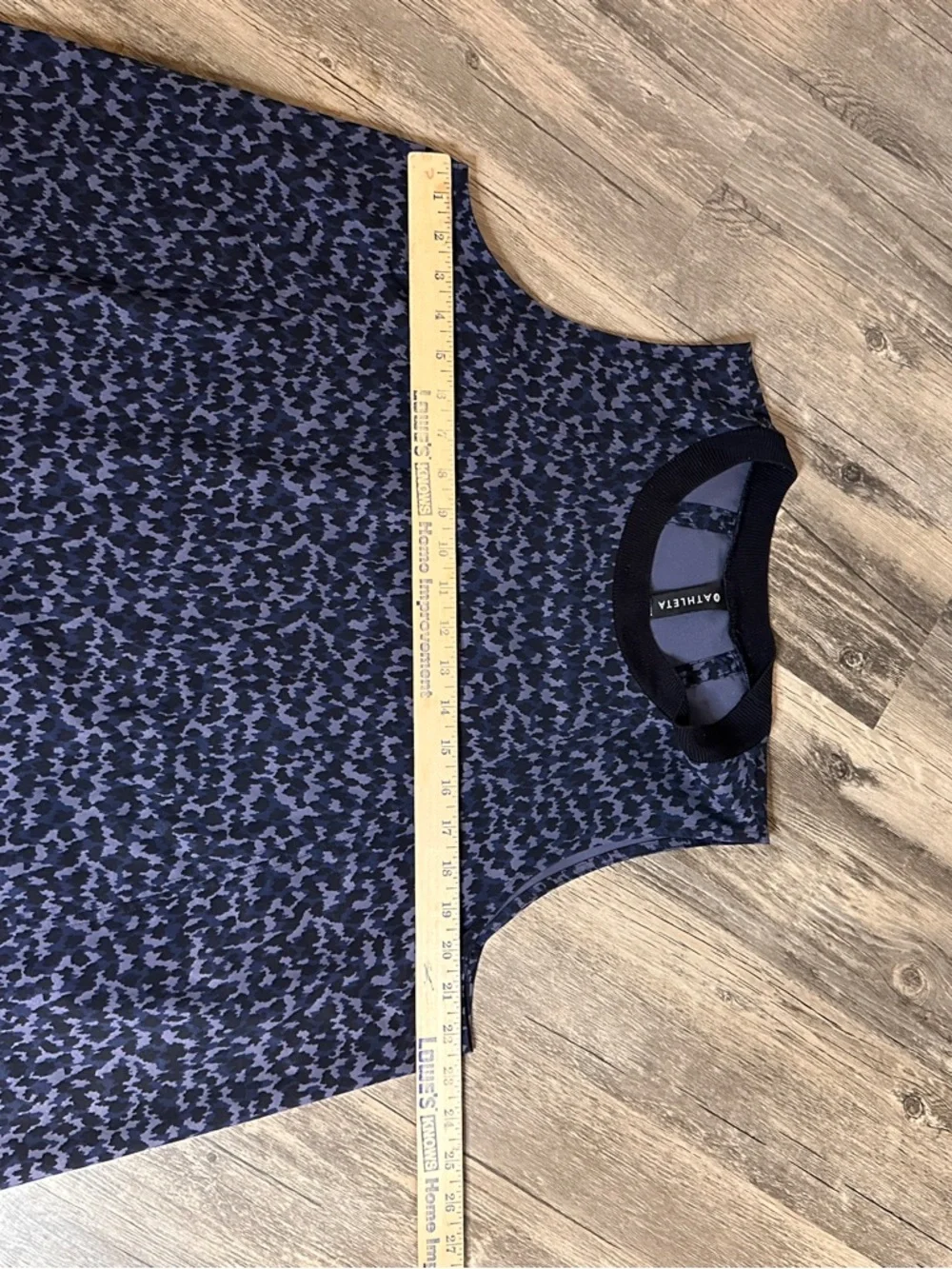 Athleta Navy and Dark Blue Printed Athletic Tank size XL - Picture 5 of 13
